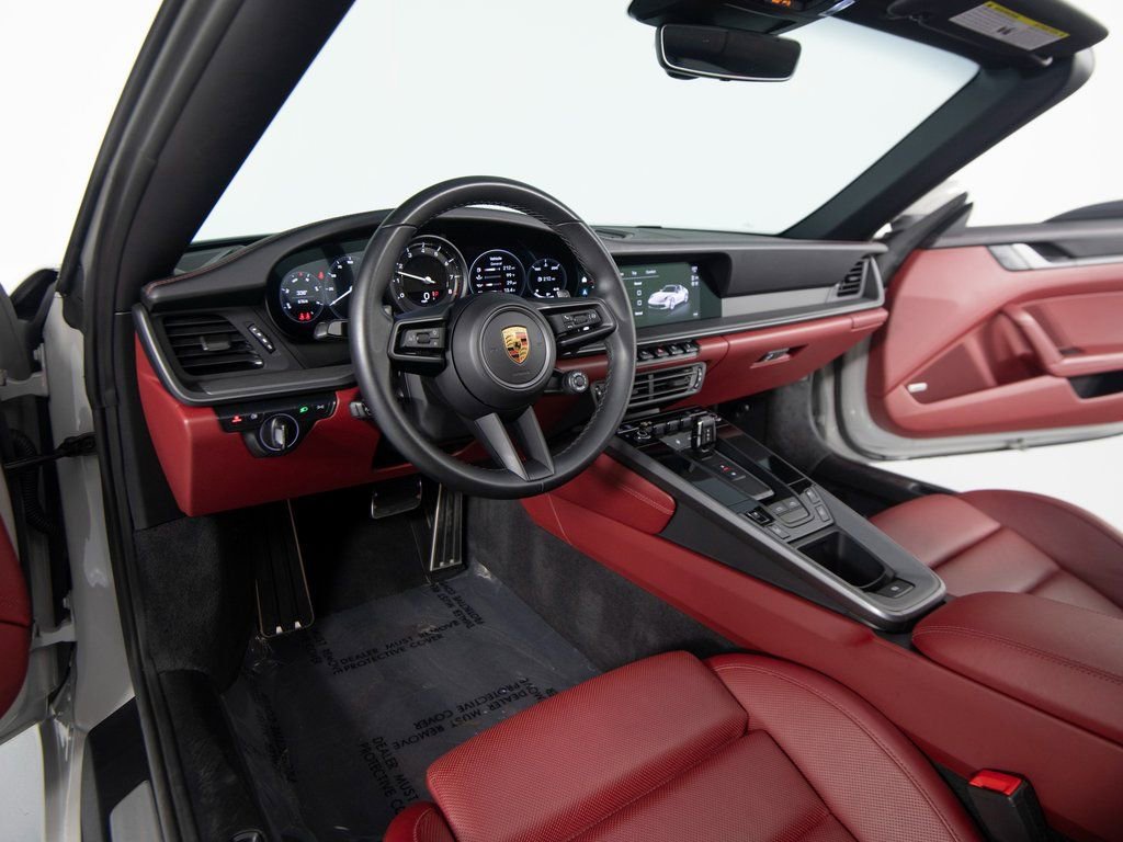 Certified 2022 Porsche 911 Targa 4S image 4