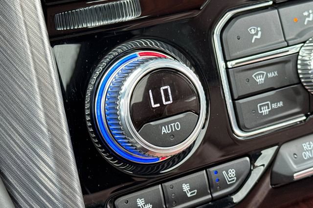 Used 2024 GMC Yukon Denali Ultimate AWD/4WD image 30