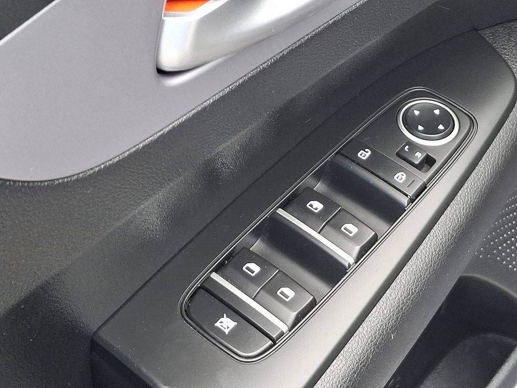 Used 2024 Kia Forte LXS image 27