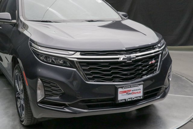 Used 2023 Chevrolet Equinox RS w/ RS Leather Package image 3