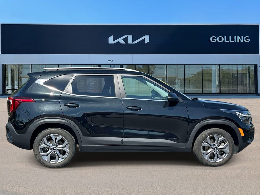 Certified 2024 Kia Seltos S AWD/4WD image 2