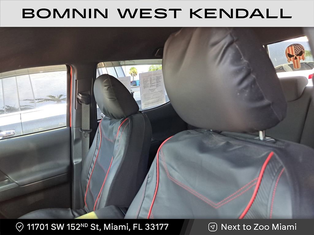 Used 2017 Toyota Tacoma SR image 16