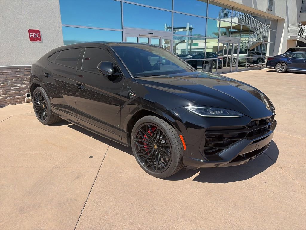 Used 2025 Lamborghini Urus SE AWD/4WD image 7