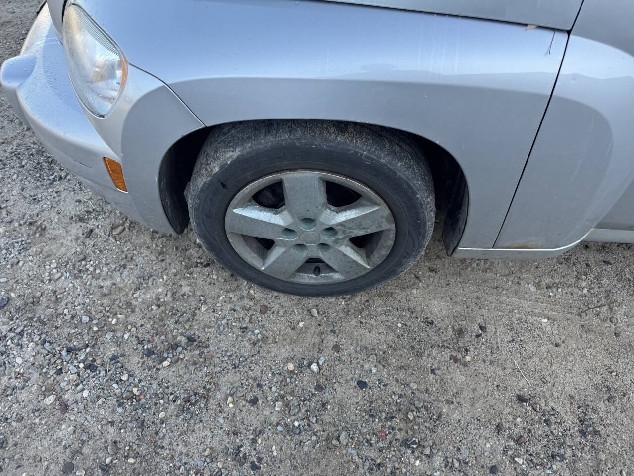 Used 2011 Chevrolet HHR LT FWD image 9