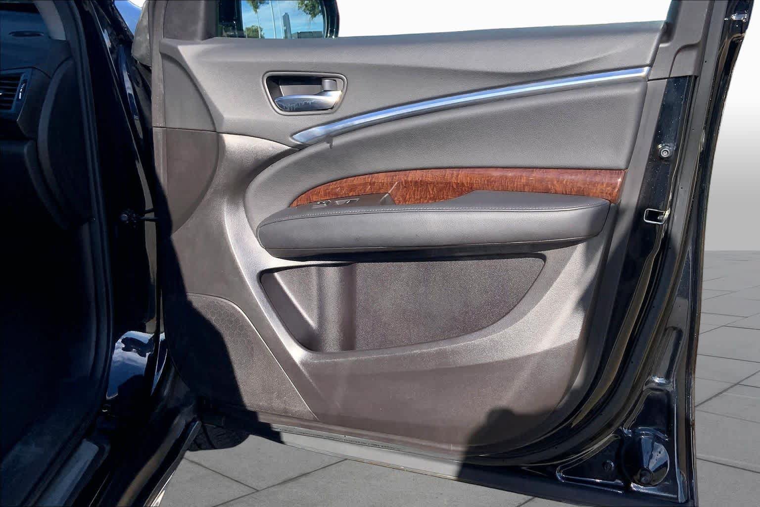 Used 2020 Acura MDX SH-AWD image 23