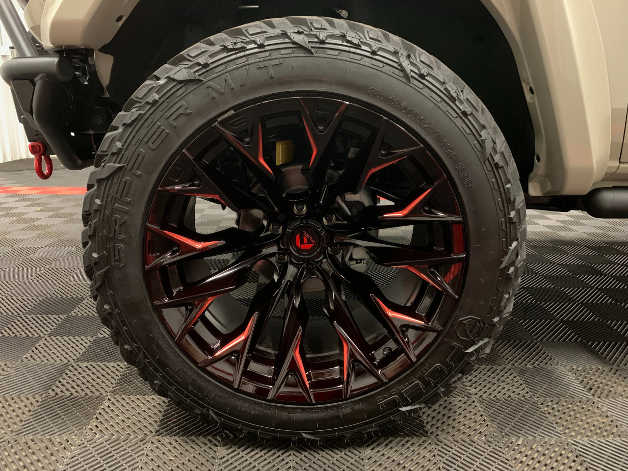 Used 2025 Ford Bronco Outer Banks w/ Sasquatch Package image 22