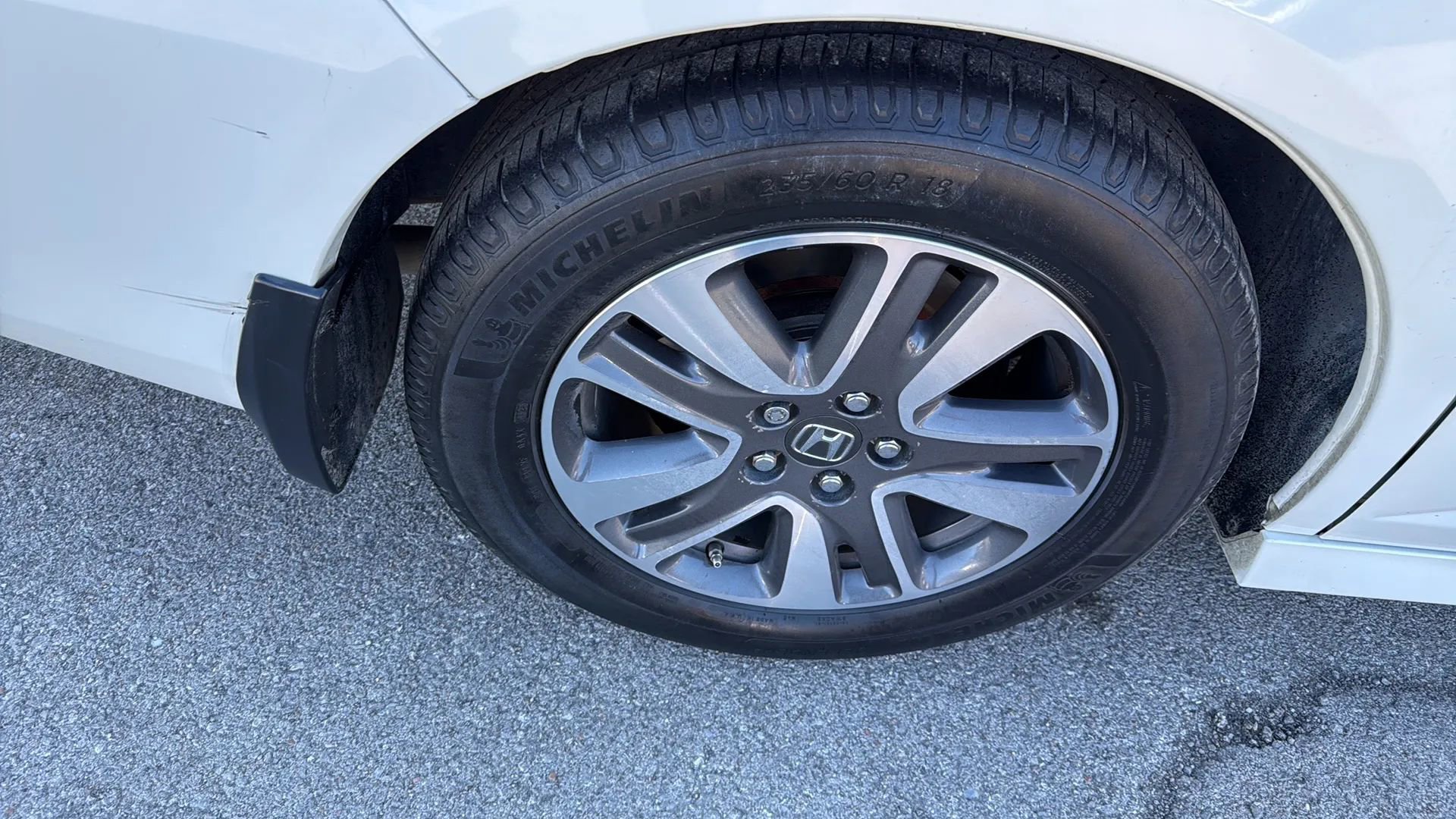 Used 2017 Honda Odyssey Touring Elite image 26