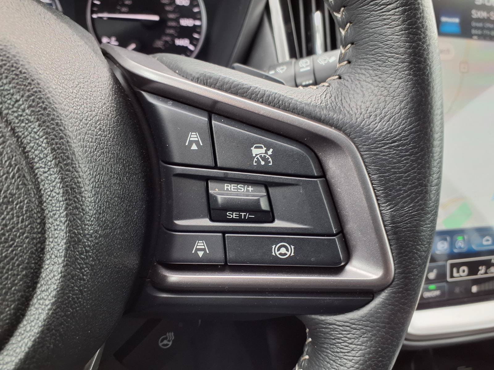 Used 2025 Subaru Outback Limited AWD/4WD image 14