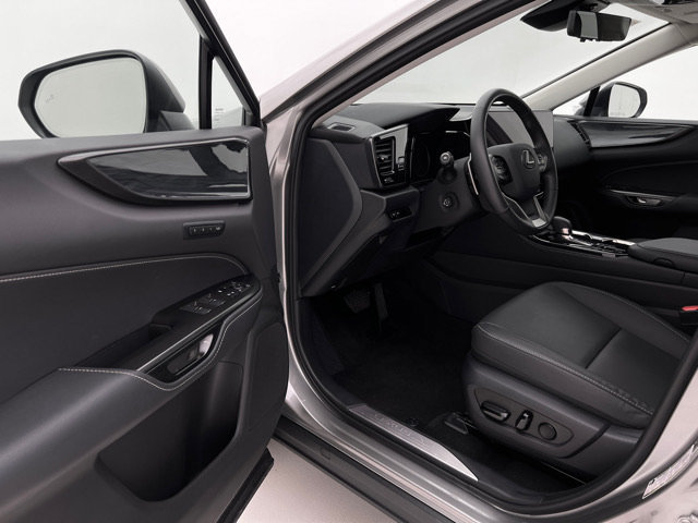 Used 2025 Lexus NX 350 AWD w/ Cold Area Package image 17