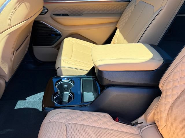 New 2026 Jeep Grand Cherokee L Summit AWD/4WD image 30