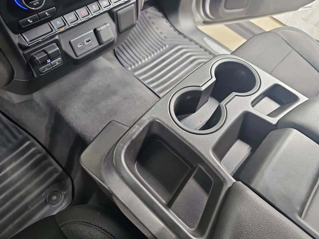 Used 2021 Chevrolet Silverado 1500 LT image 29