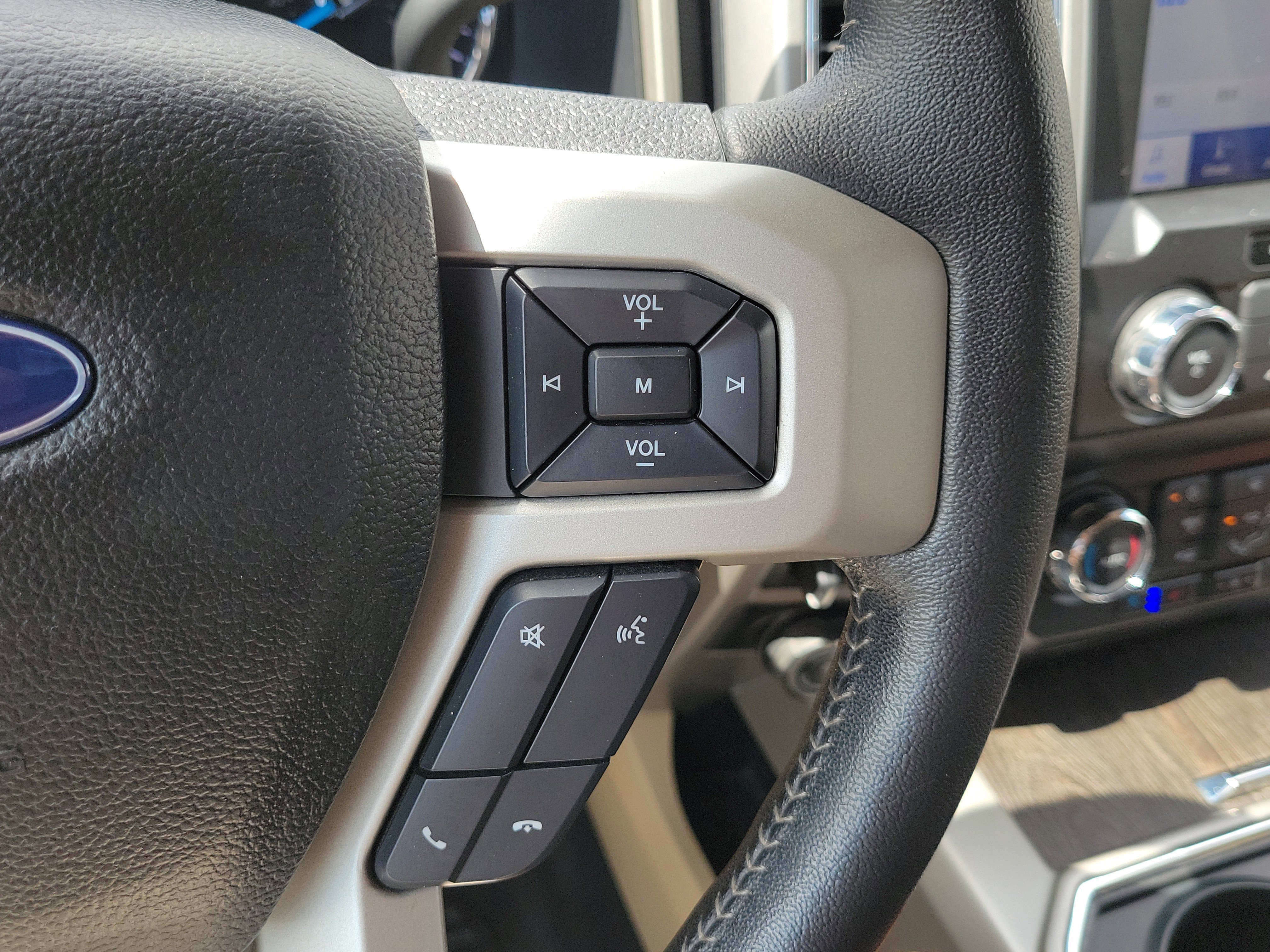 Certified 2021 Ford F250 Lariat w/ Lariat Ultimate Package AWD/4WD image 23