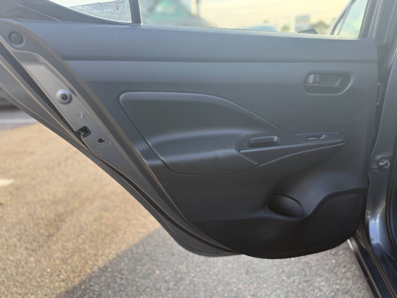 Used 2020 Nissan Versa S FWD image 13