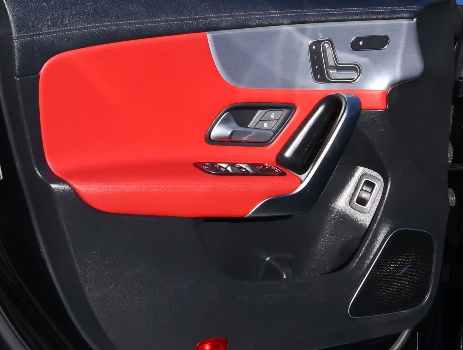 Used 2020 Mercedes-Benz CLA 250 image 16