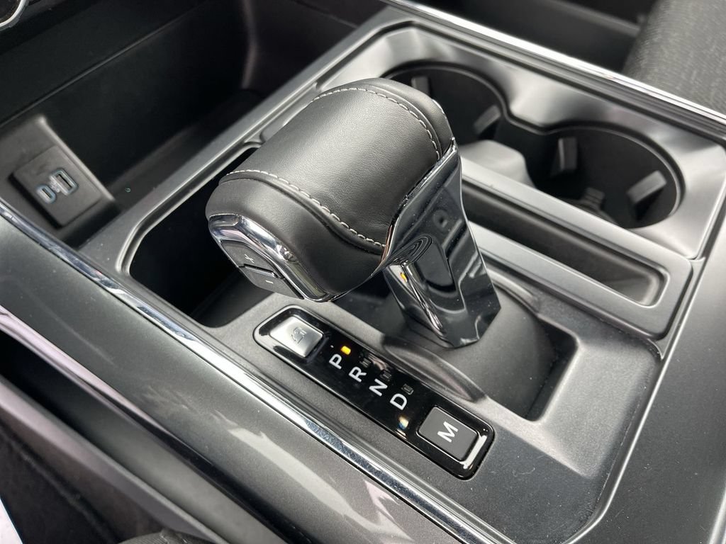 Used 2022 Ford F150 XLT w/ Equipment Group 302A High AWD/4WD image 19
