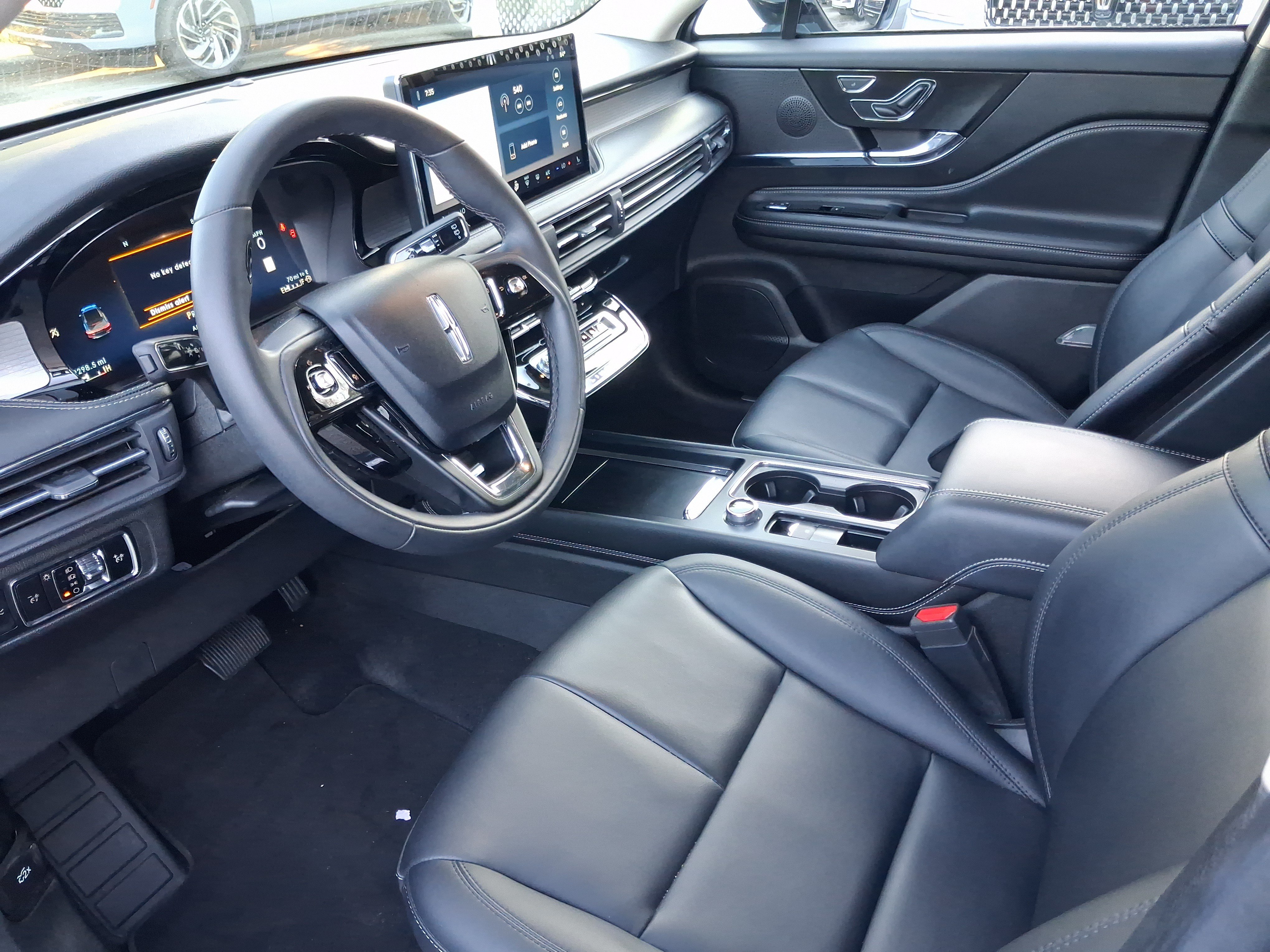 Certified 2023 Lincoln Corsair FWD image 11