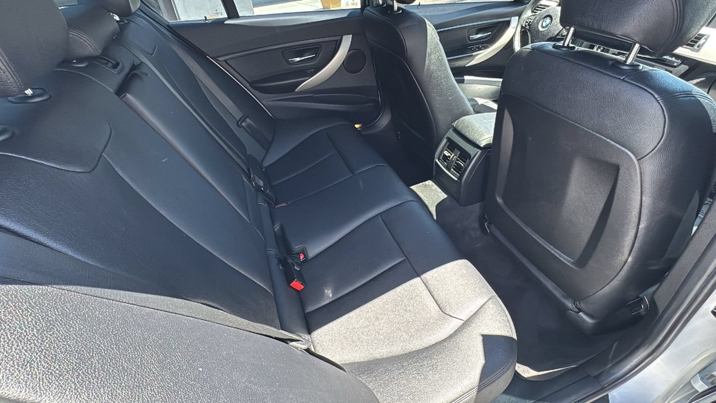 Used 2014 BMW 320i xDrive Sedan AWD/4WD image 17