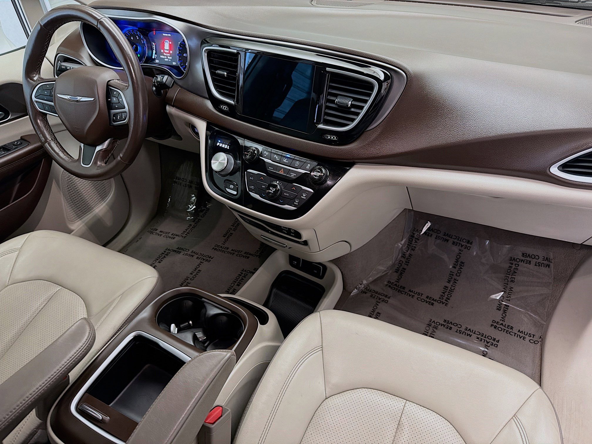 Used 2018 Chrysler Pacifica Touring-L Plus w/ Advanced Safetytec Group image 12