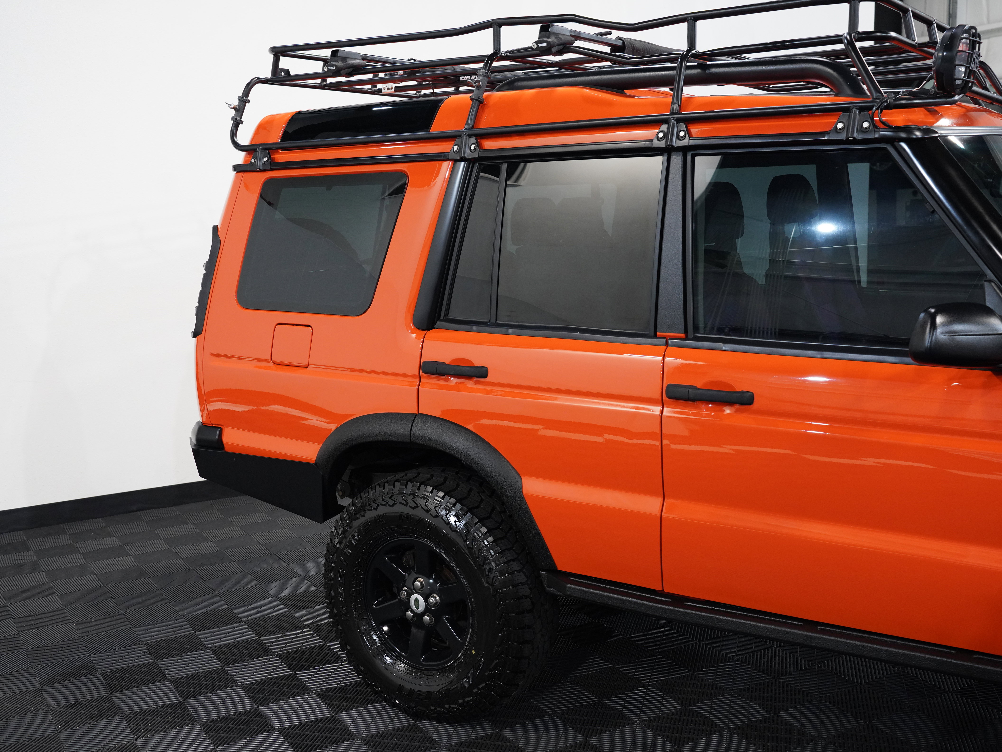 Used 2003 Land Rover Discovery S image 17