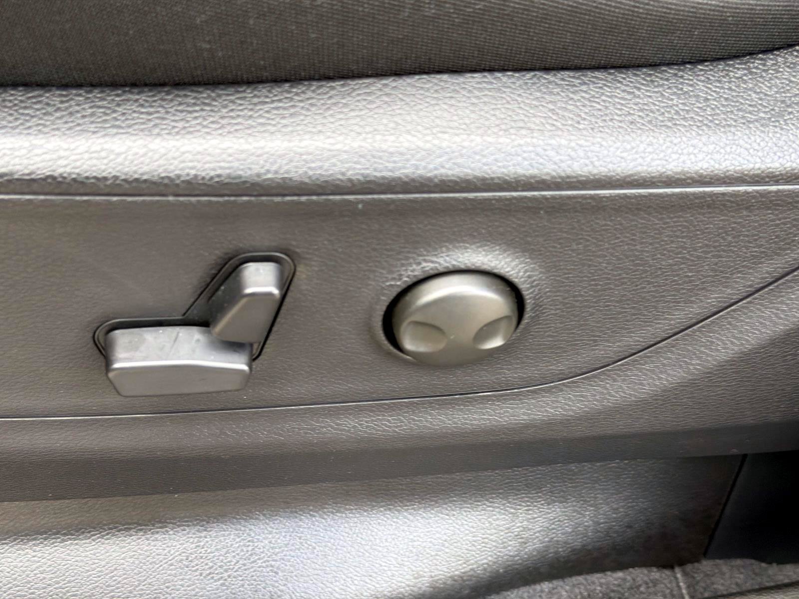 Used 2026 RAM 1500 Big Horn AWD/4WD image 13