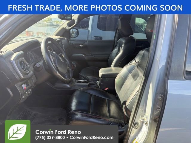 Used 2017 Toyota Tacoma TRD Pro AWD/4WD image 8