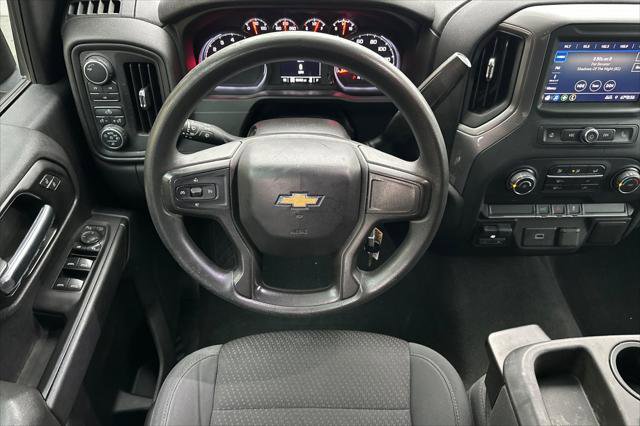 Used 2020 Chevrolet Silverado 2500 Custom w/ Custom Value Package image 13