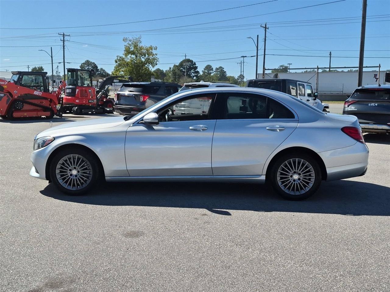 Used 2016 Mercedes-Benz C 300 4MATIC Sedan image 6