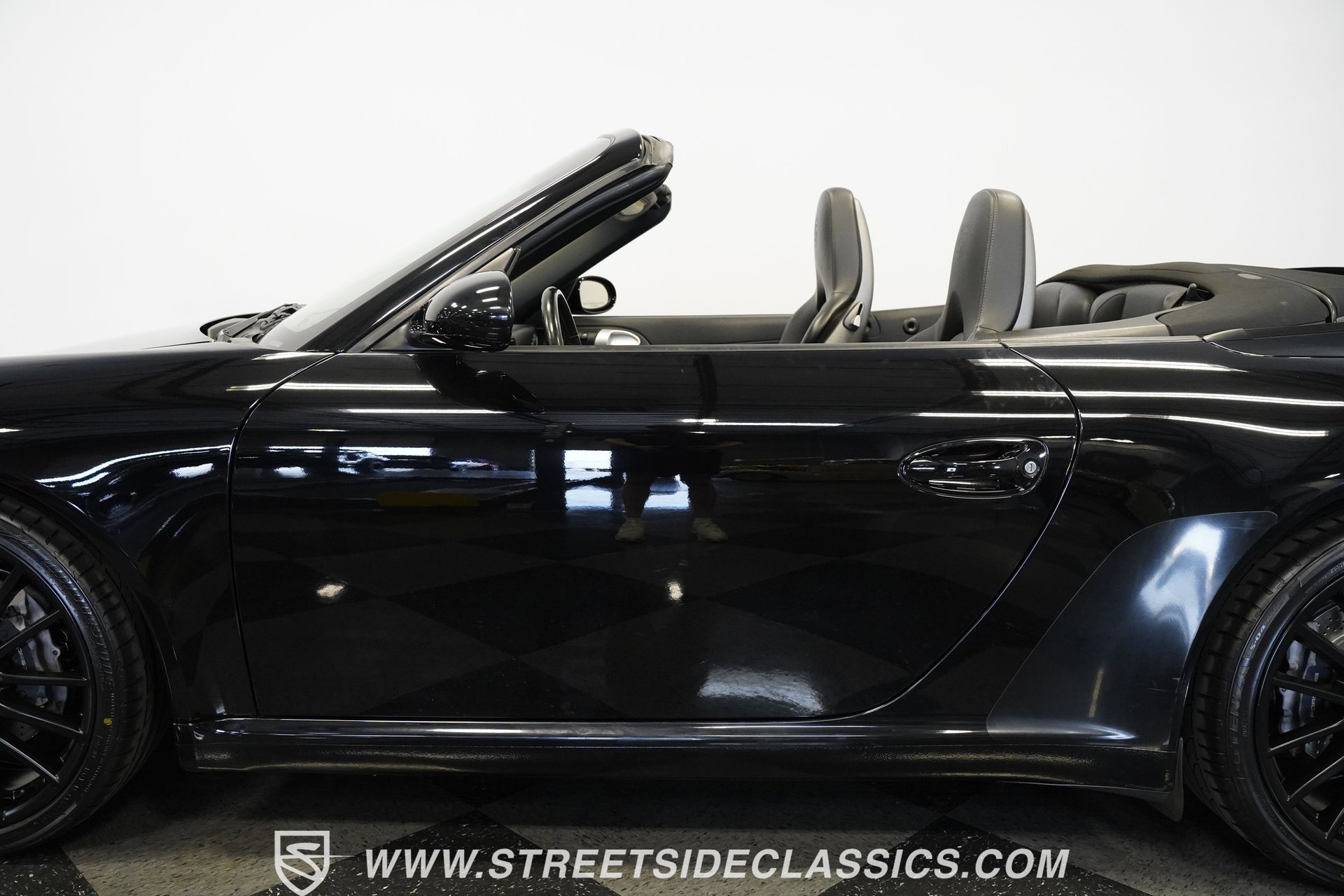 Used 2005 Porsche 911 Carrera image 27