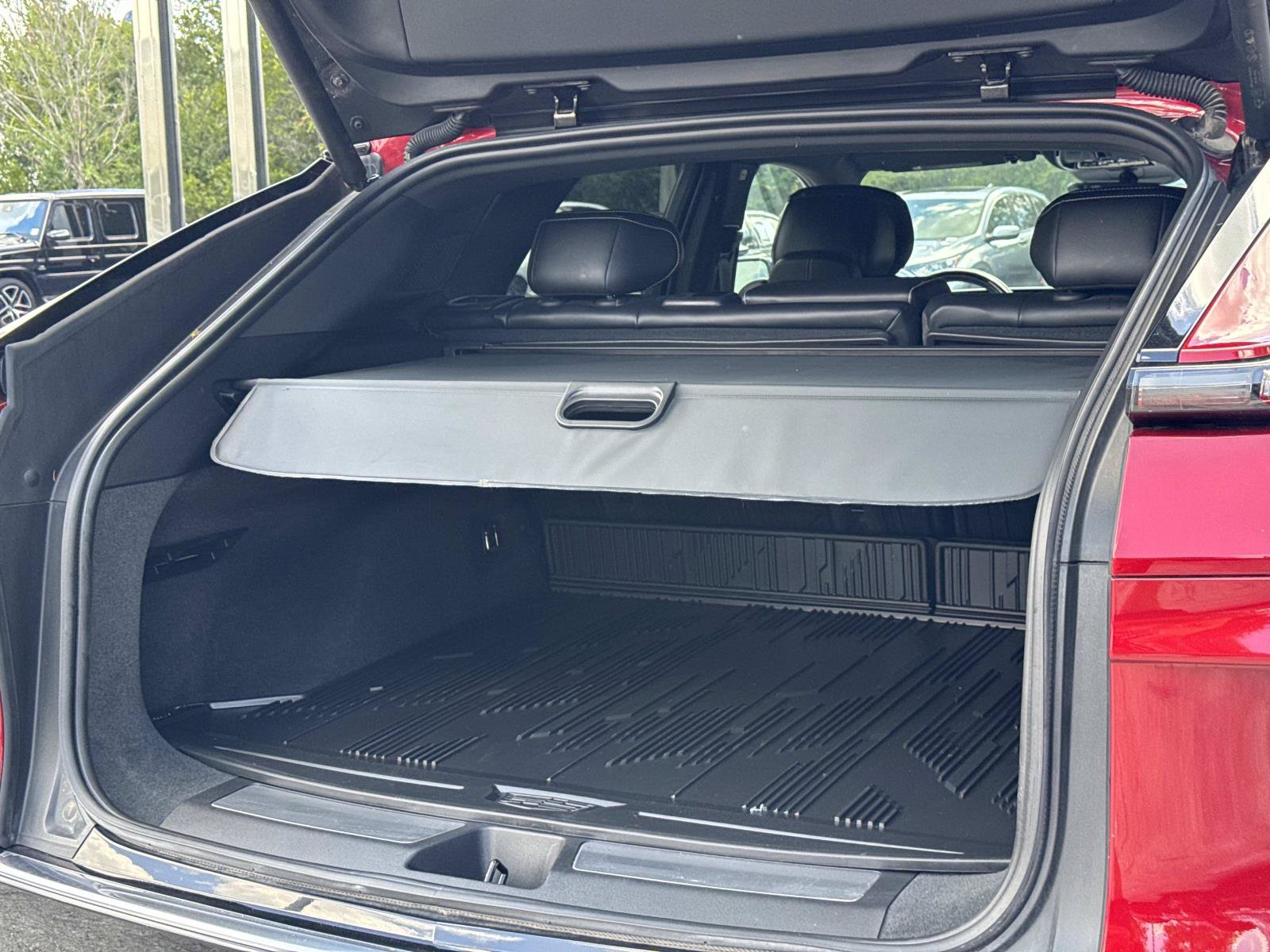 Certified 2025 Cadillac Lyriq Luxury w/ LPO, Floor Liner Package AWD/4WD image 29