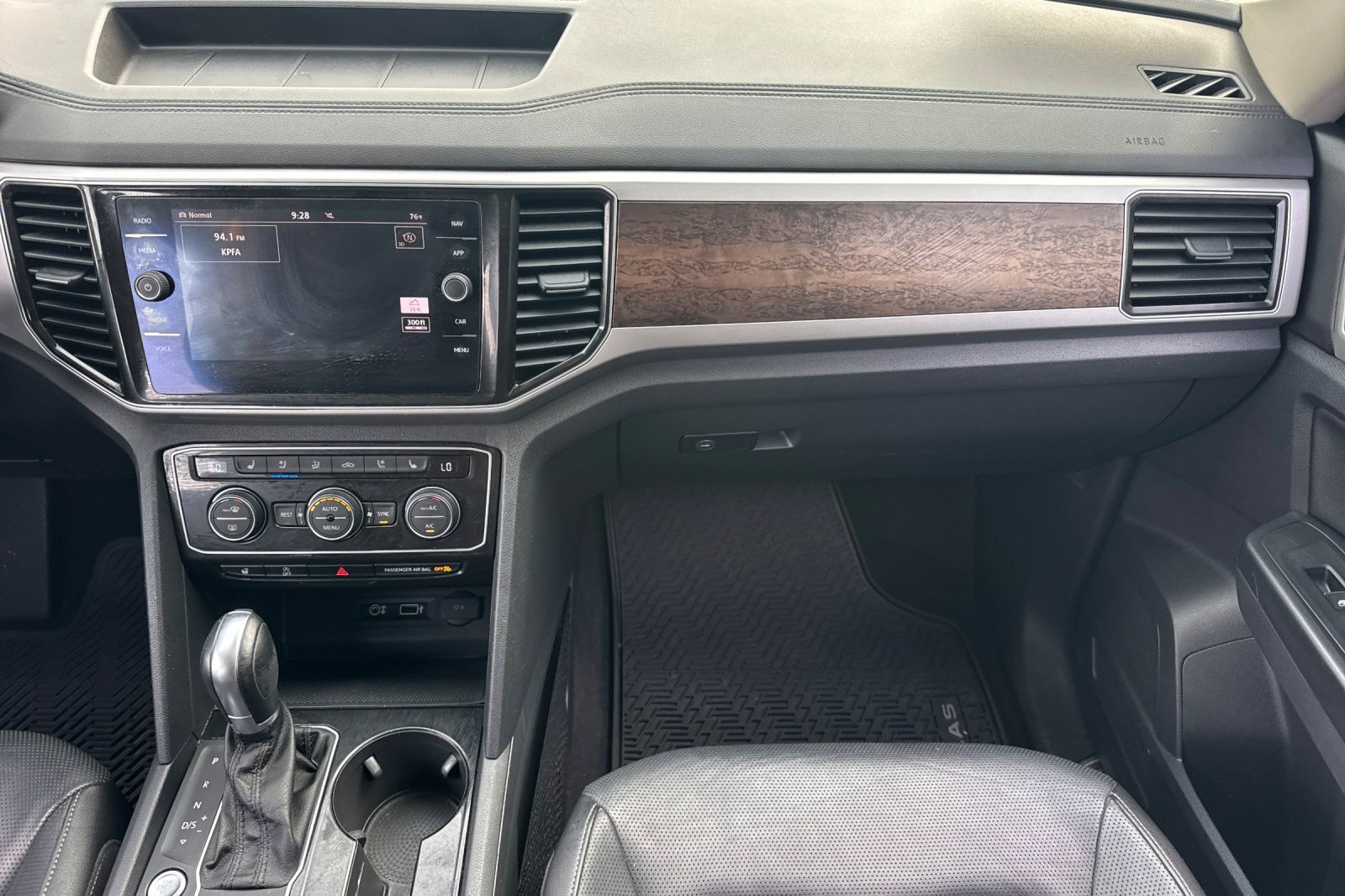 Used 2019 Volkswagen Atlas SEL Premium AWD/4WD image 31