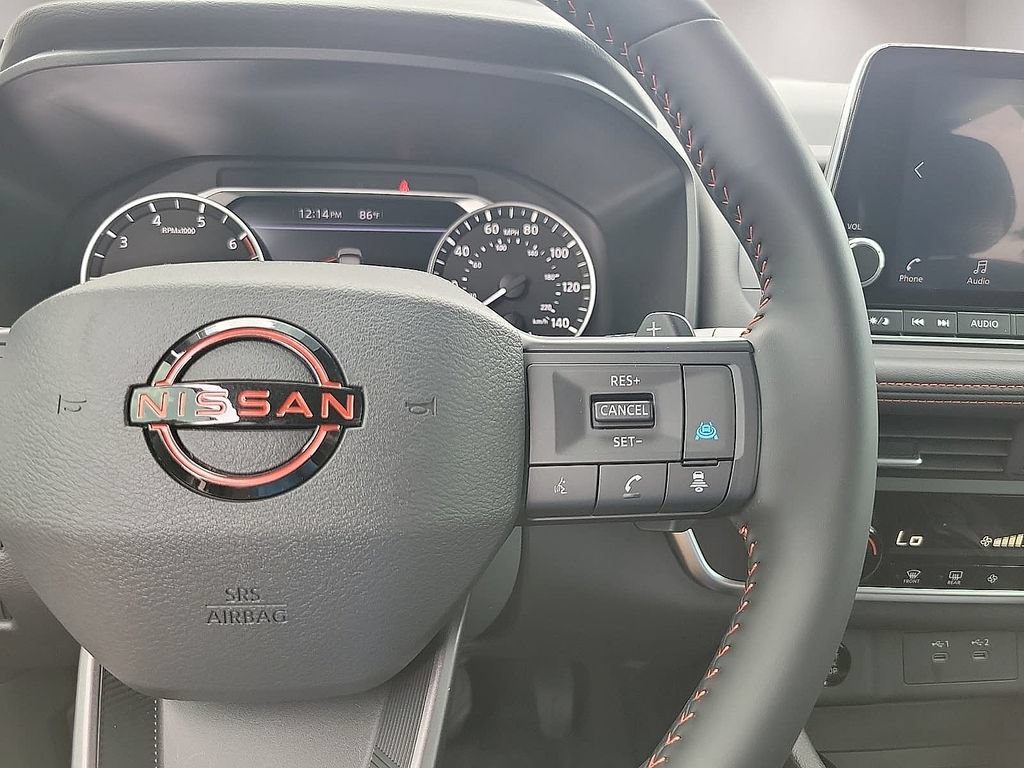 Used 2025 Nissan Rogue SV AWD/4WD image 19
