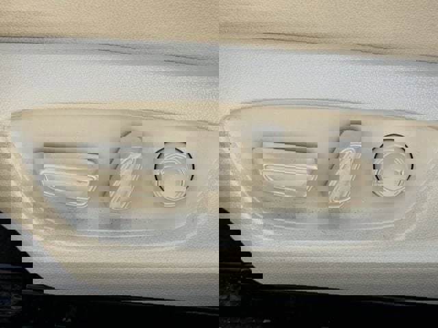 Used 2019 Toyota Camry XLE image 28