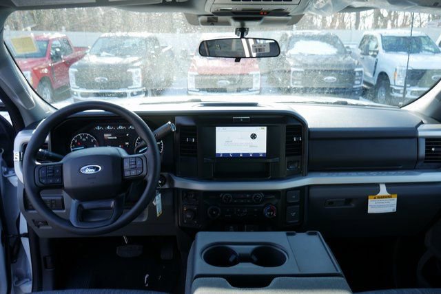 New 2026 Ford F250 XLT w/ FX4 Off-Road Package AWD/4WD image 4