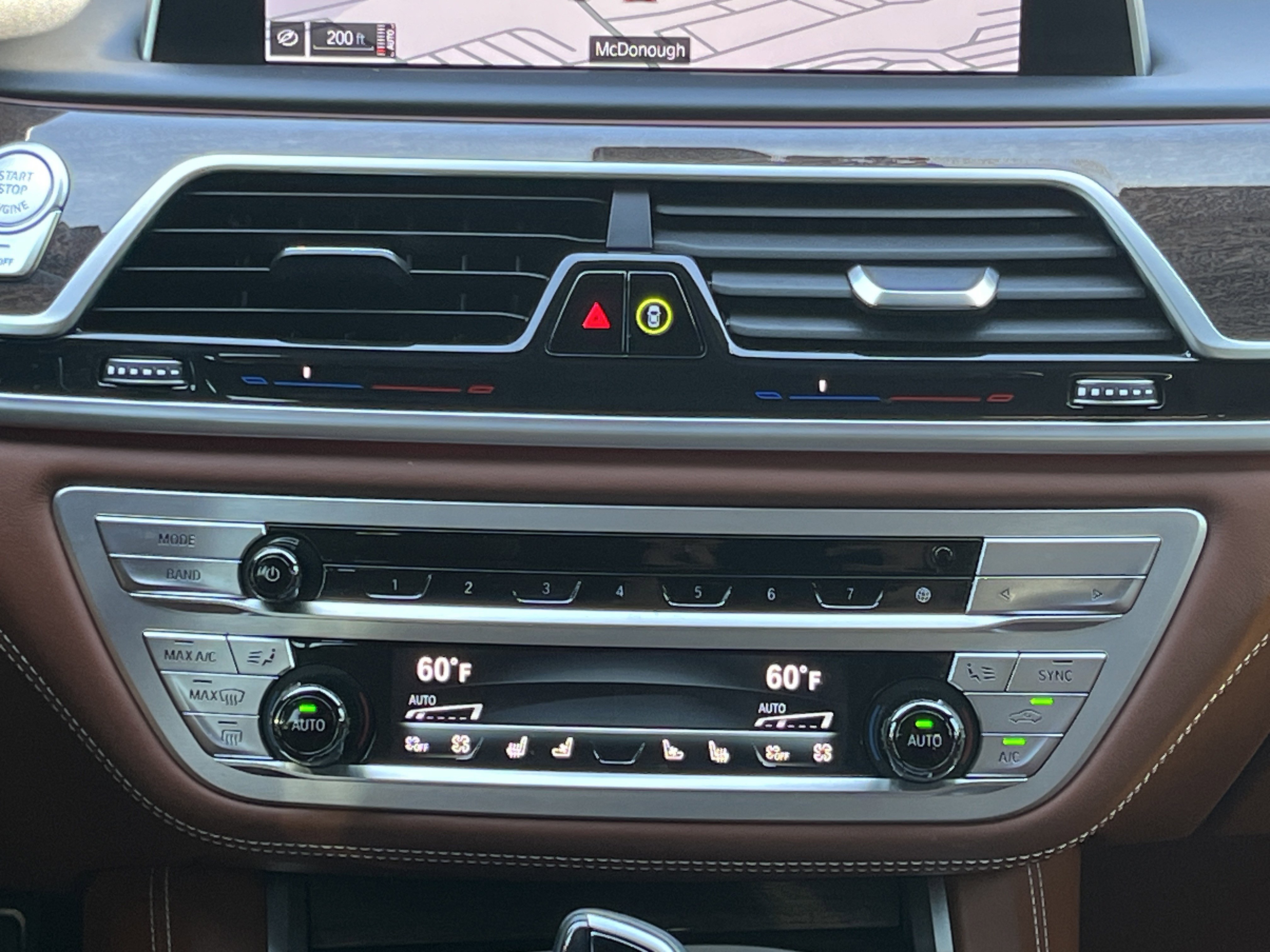 Used 2021 BMW 750i xDrive w/ Luxury Rear Seating Package AWD/4WD image 6