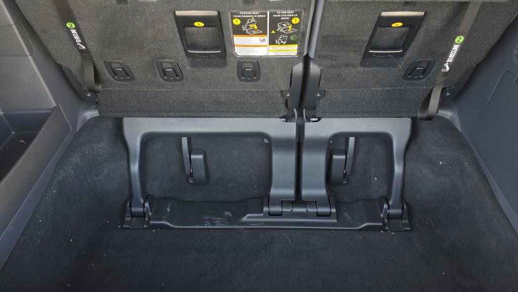 Used 2021 Toyota Sienna XSE image 19