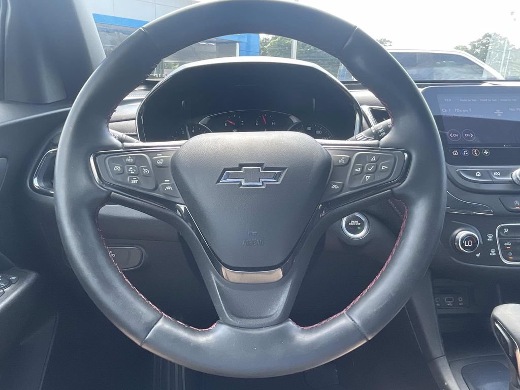 Used 2023 Chevrolet Equinox RS w/ RS Leather Package FWD image 23