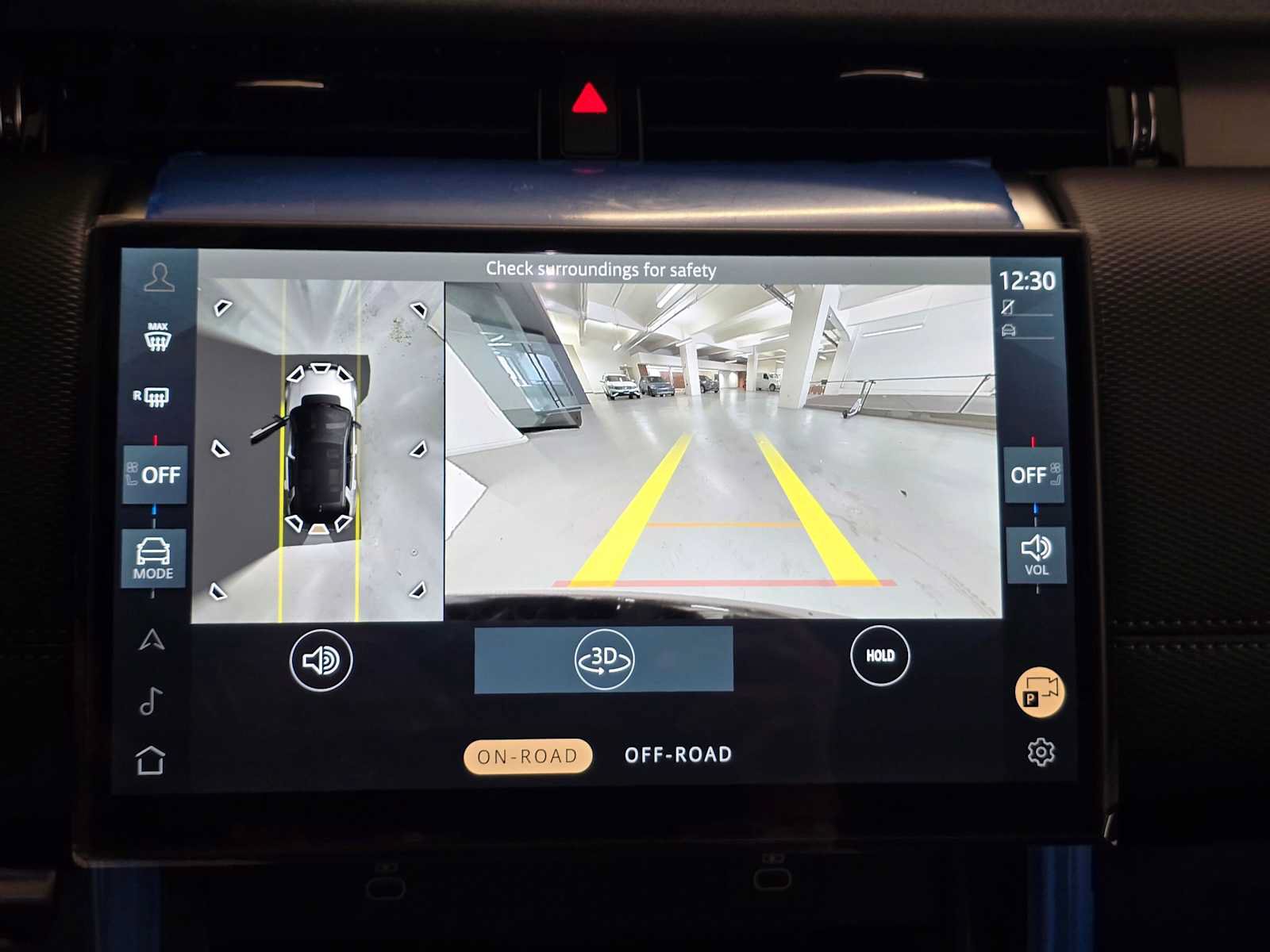 New 2026 Land Rover Discovery Sport Landmark AWD/4WD image 30