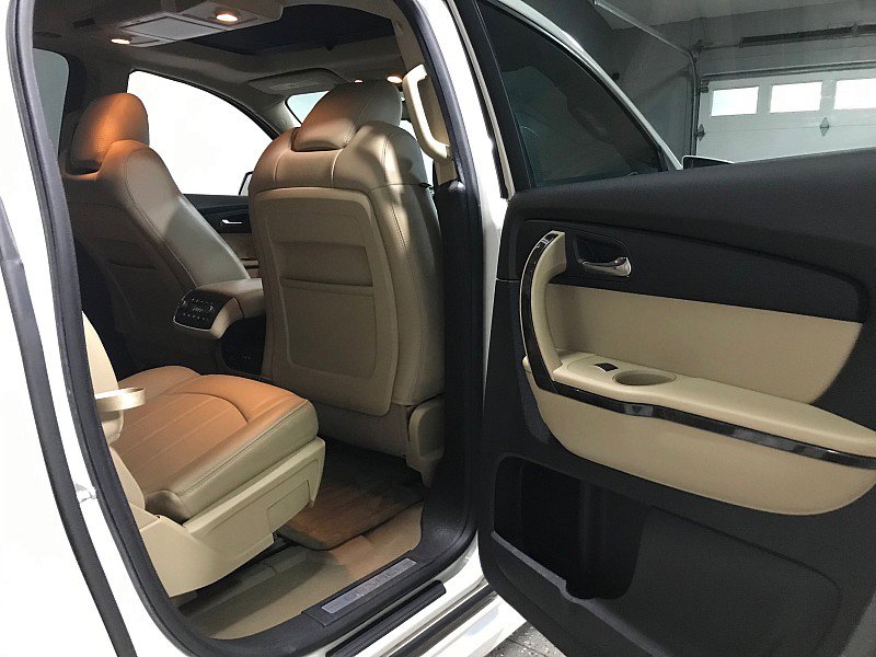 Used 2012 GMC Acadia Denali image 17