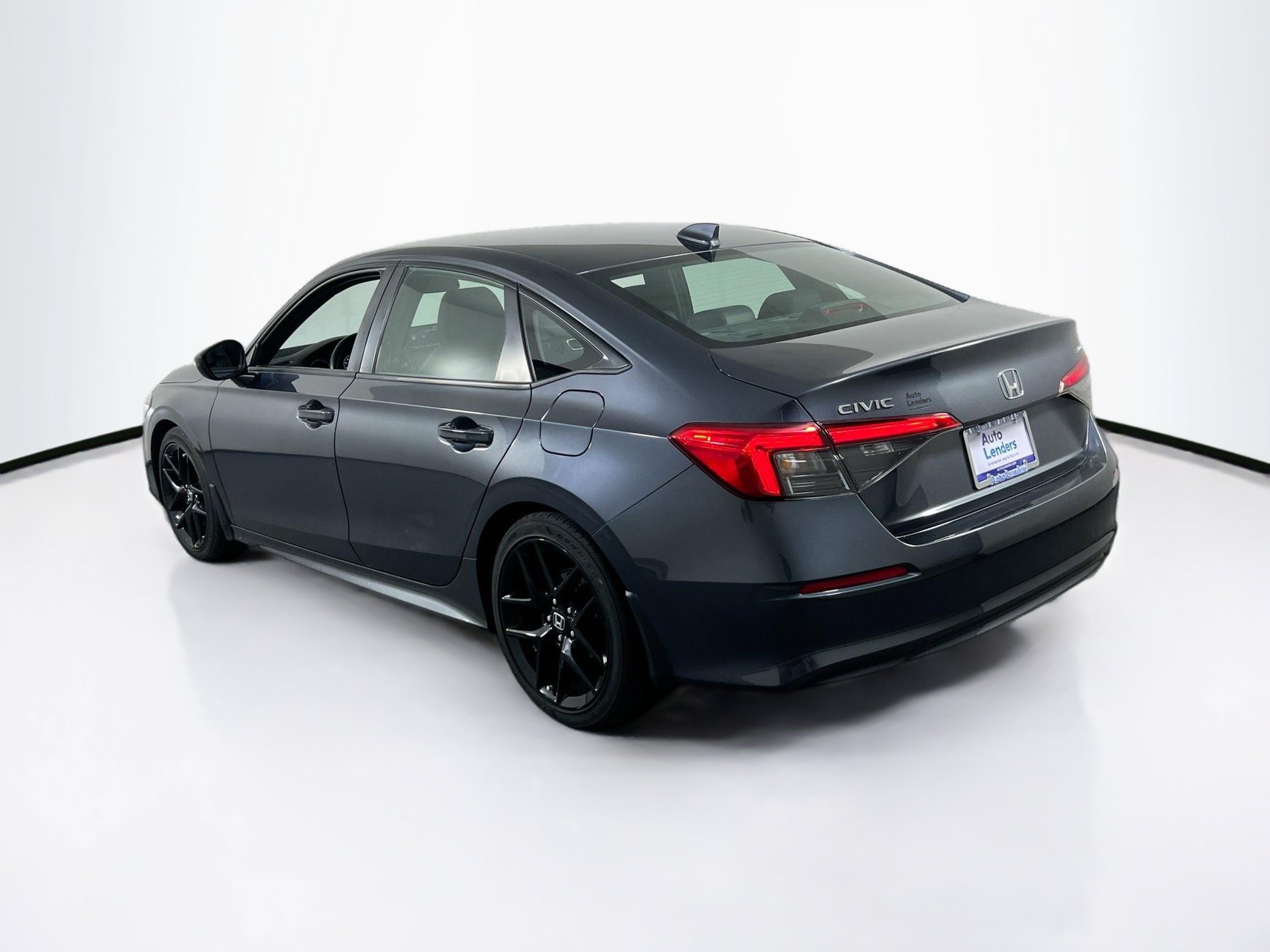 Used 2023 Honda Civic Sport image 8