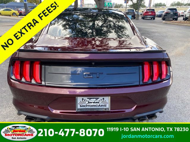 Used 2018 Ford Mustang GT Premium w/ Black Accent Package RWD image 4