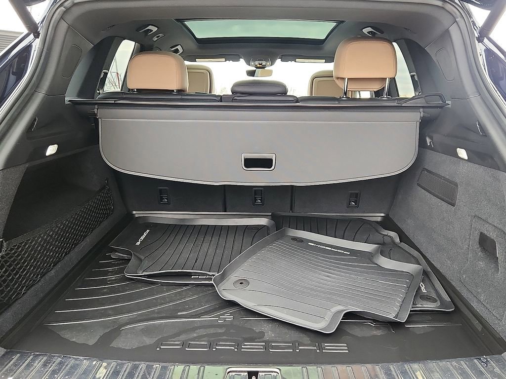 Certified 2024 Porsche Cayenne S image 28