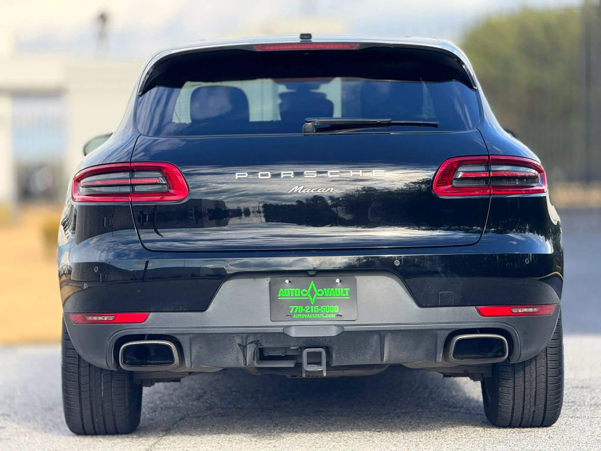 Used 2017 Porsche Macan AWD/4WD image 10