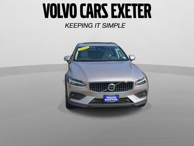 Certified 2026 Volvo V60 B5 Cross Country Plus w/ Protection Package Premier AWD/4WD image 3