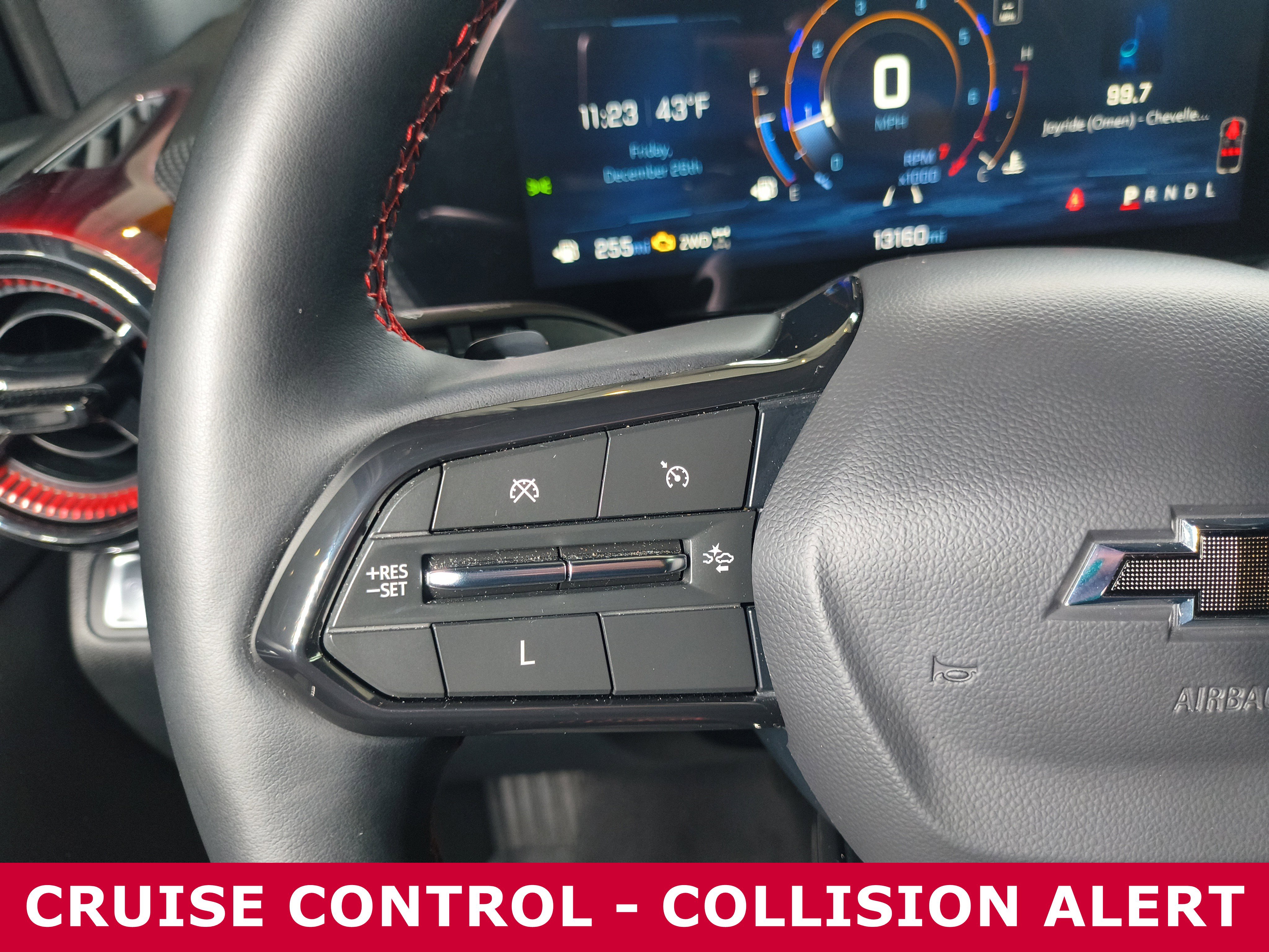 Used 2025 Chevrolet Equinox RS w/ Safety and Technology Package image 10