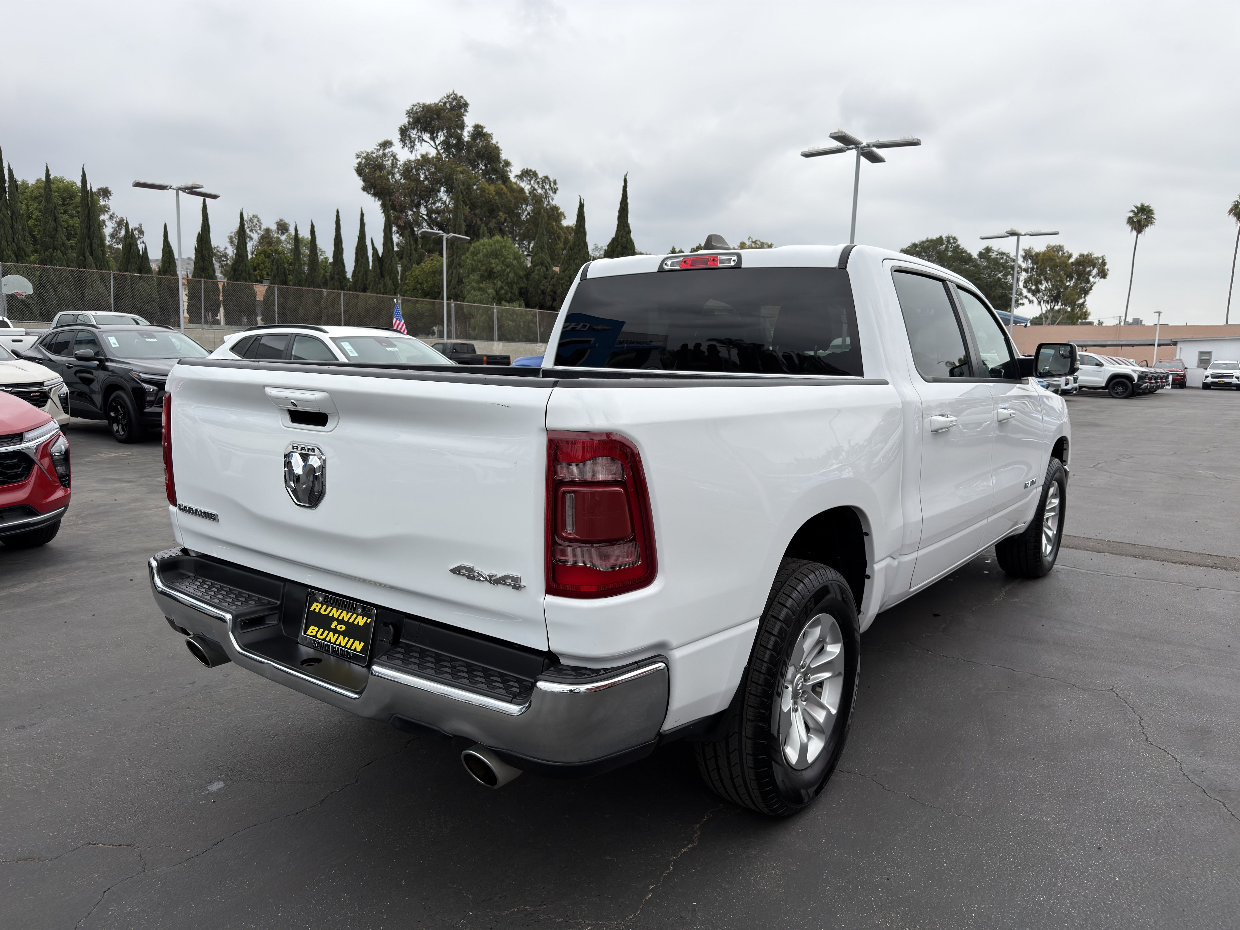 Used 2024 RAM 1500 Laramie AWD/4WD image 8