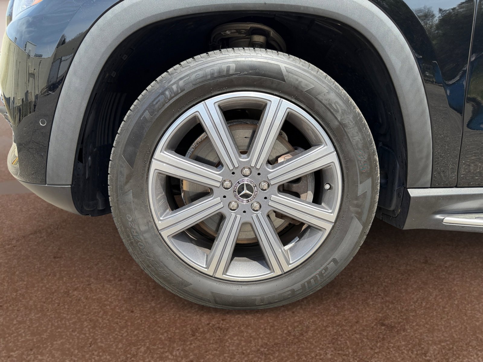 Used 2022 Mercedes-Benz GLS 450 4MATIC image 9