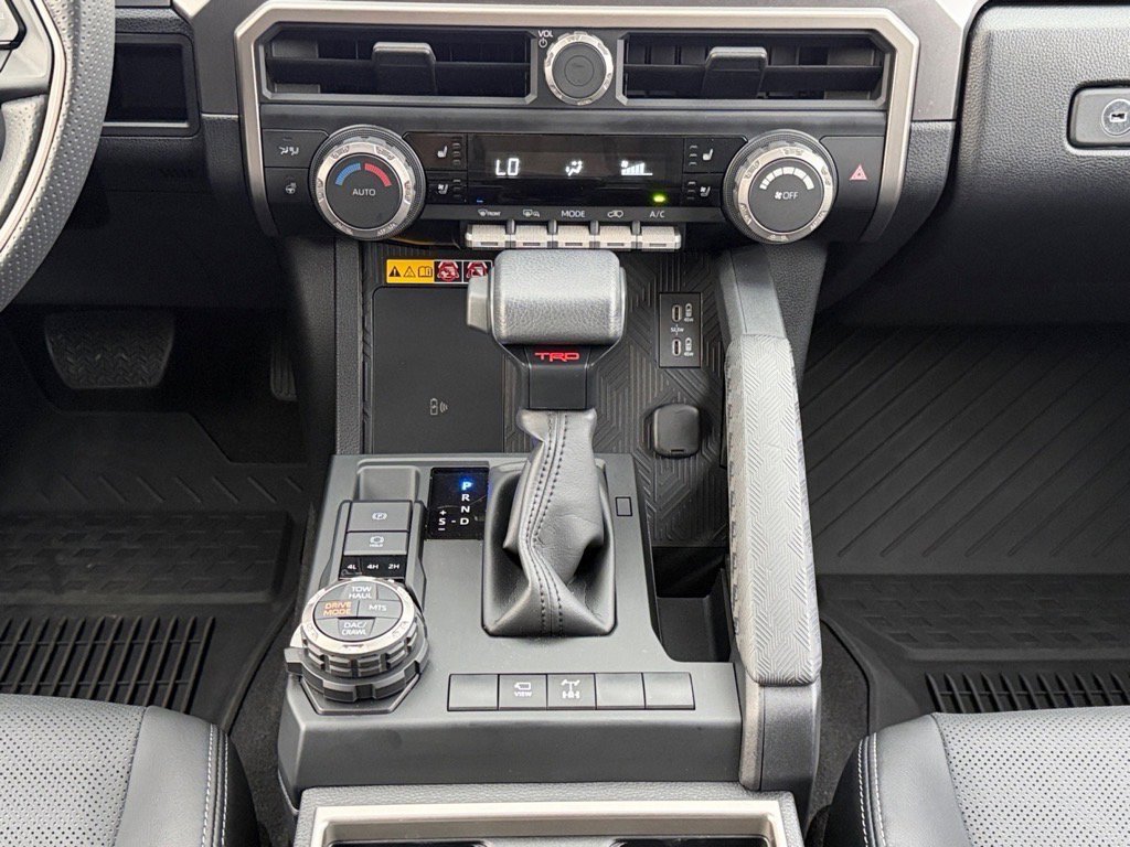 Used 2025 Toyota 4Runner TRD Off-Road Premium image 19