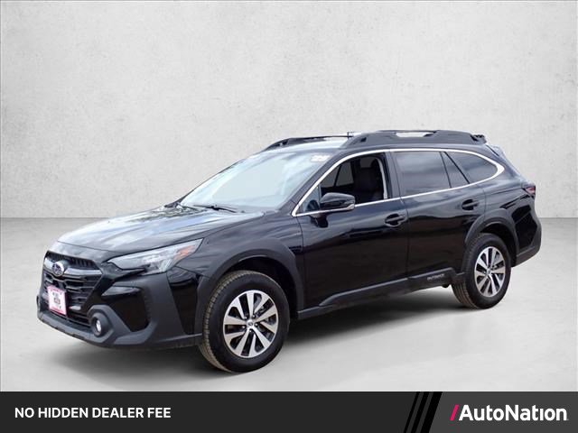 Used 2025 Subaru Outback Premium AWD/4WD image 1