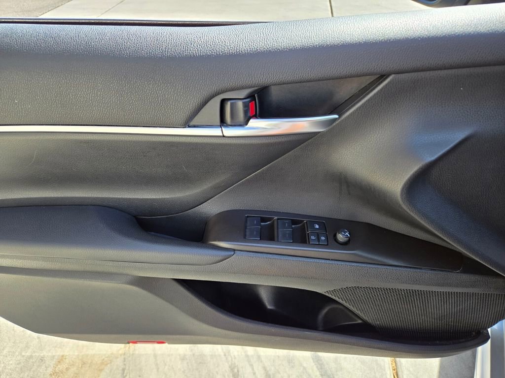 Used 2024 Toyota Camry SE FWD image 22