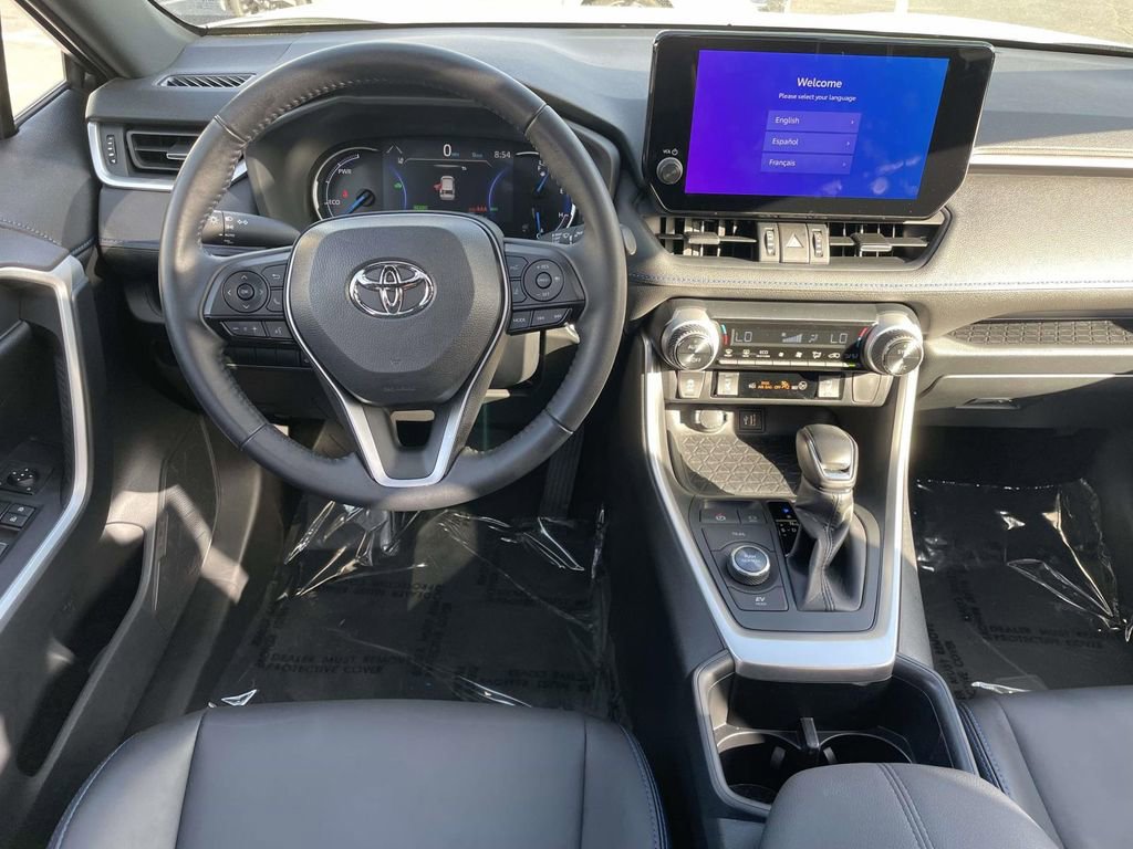Used 2025 Toyota RAV4 XSE AWD/4WD image 22